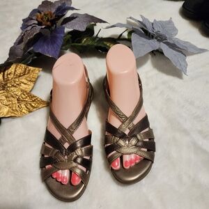 Naturalizer sandals shoes for women size 6